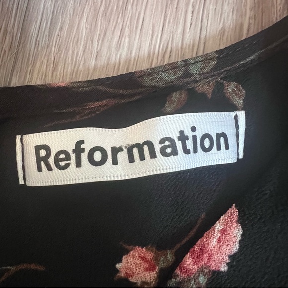 Reformation Violette Dress in Romy - Picture 13 of 16